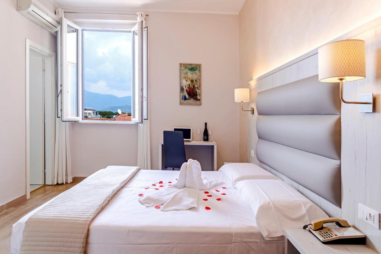 לידו די קאמאיורה Hotel Biagi & Residence מראה חיצוני תמונה
