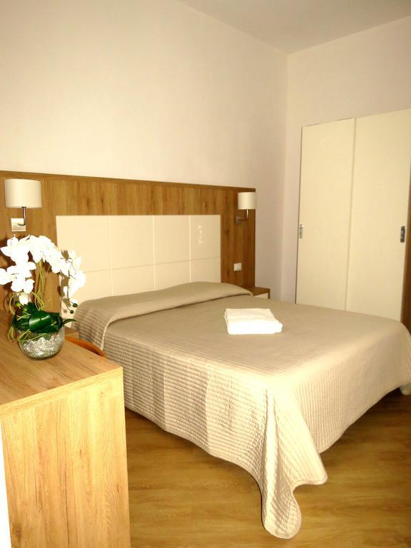לידו די קאמאיורה Hotel Biagi & Residence חדר תמונה