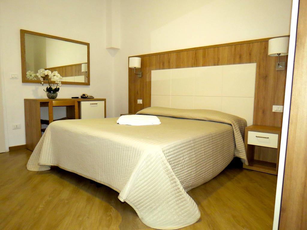 לידו די קאמאיורה Hotel Biagi & Residence חדר תמונה