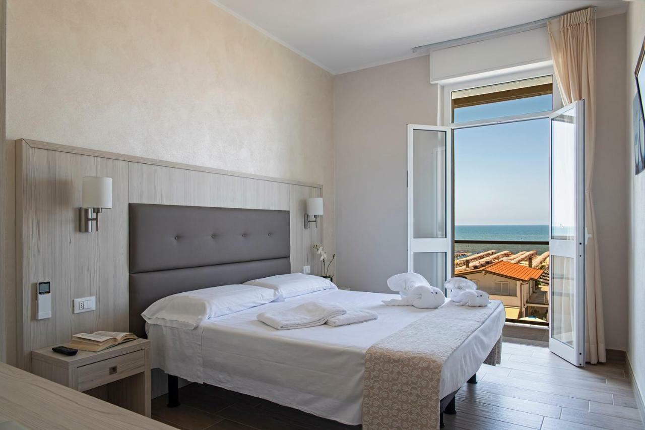 לידו די קאמאיורה Hotel Biagi & Residence מראה חיצוני תמונה